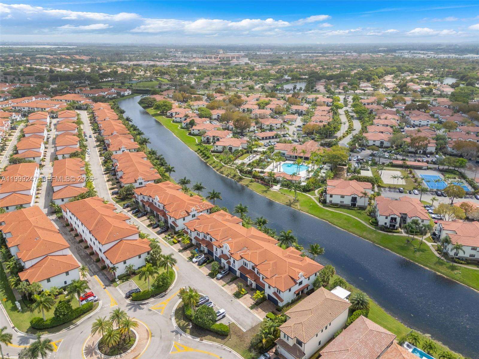 11778 13th Ln, Pembroke Pines, FL 33025 - For Sale photo 41
