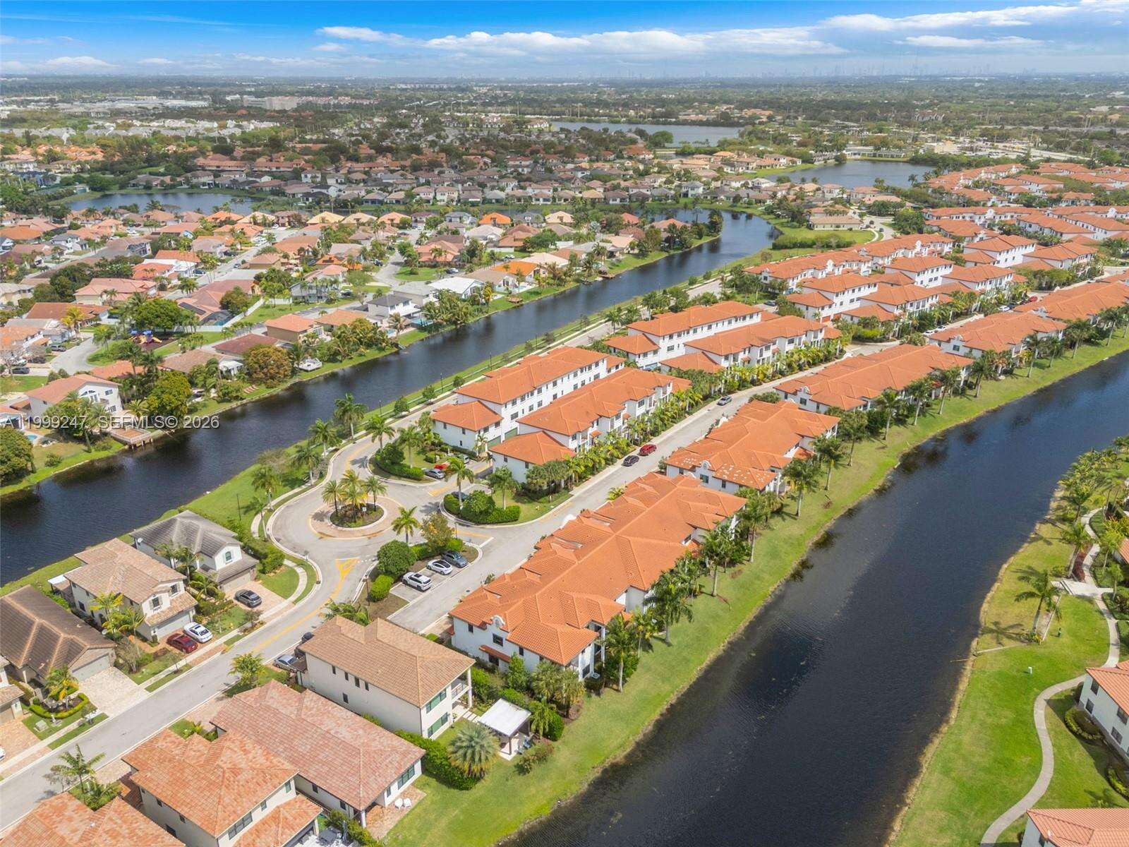 11778 13th Ln, Pembroke Pines, FL 33025 - For Sale photo 43