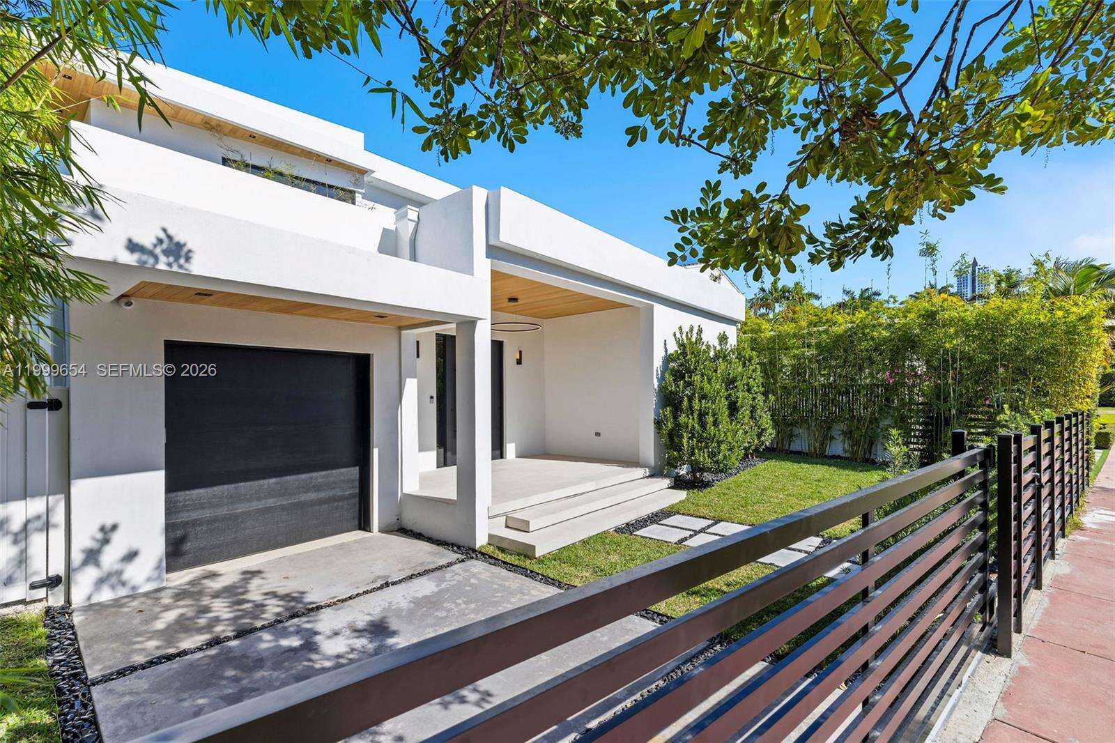 325 63rd St, Miami Beach, FL 33141 | Picture 2