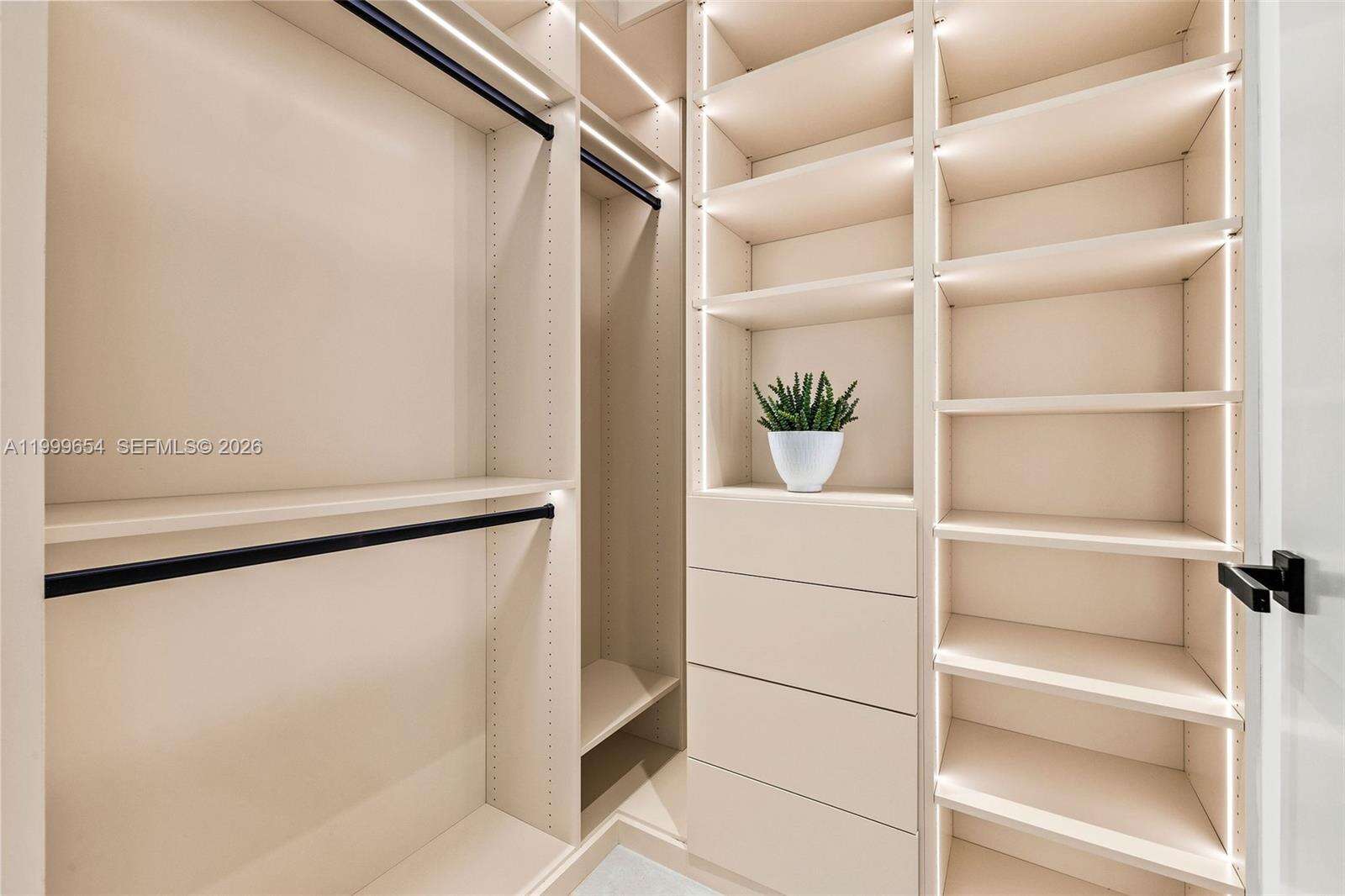 325 63rd St, Miami Beach, FL 33141 | Picture 12