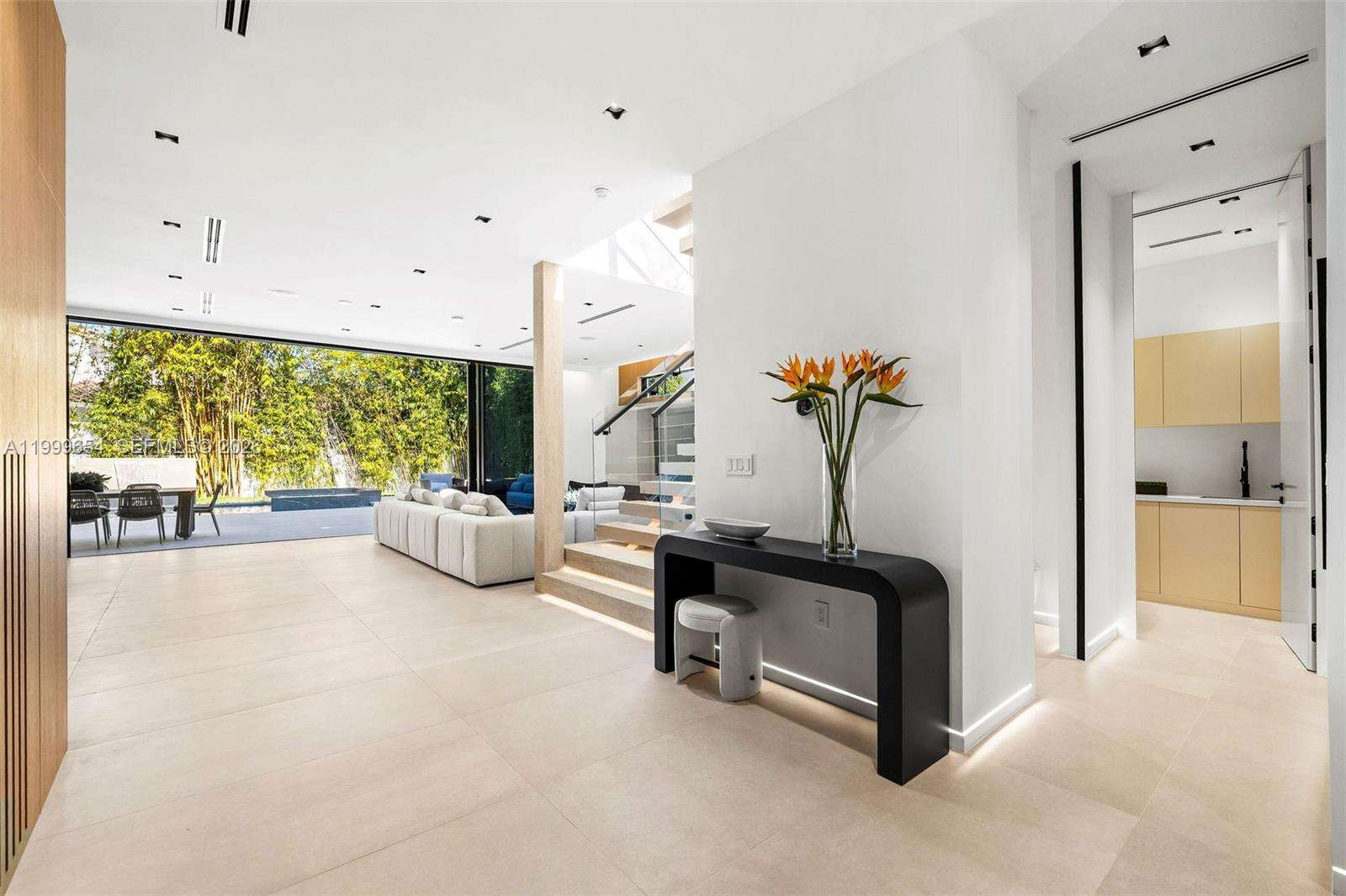 325 63rd St, Miami Beach, FL 33141 | Picture 14