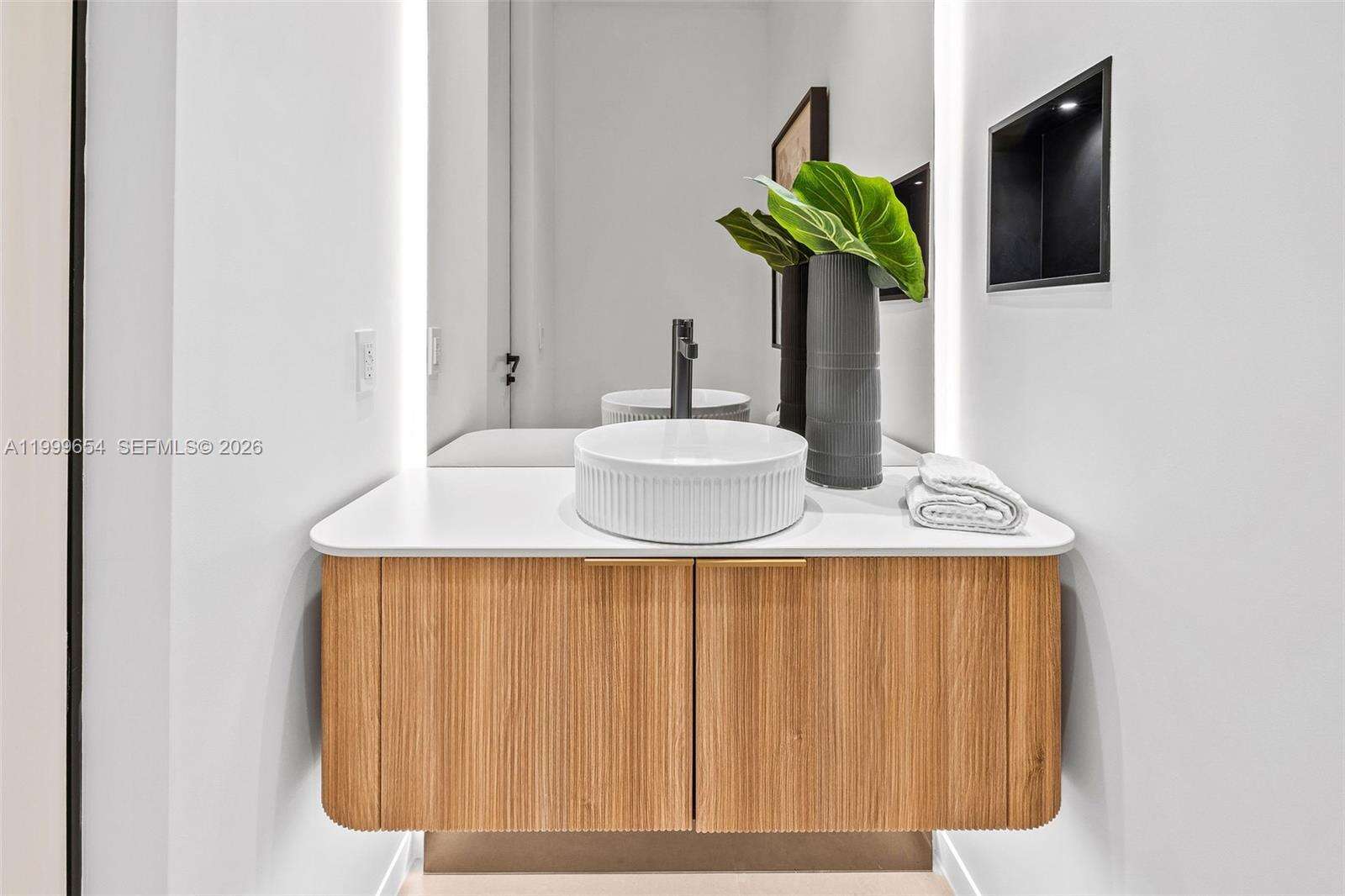 325 63rd St, Miami Beach, FL 33141 | Picture 15