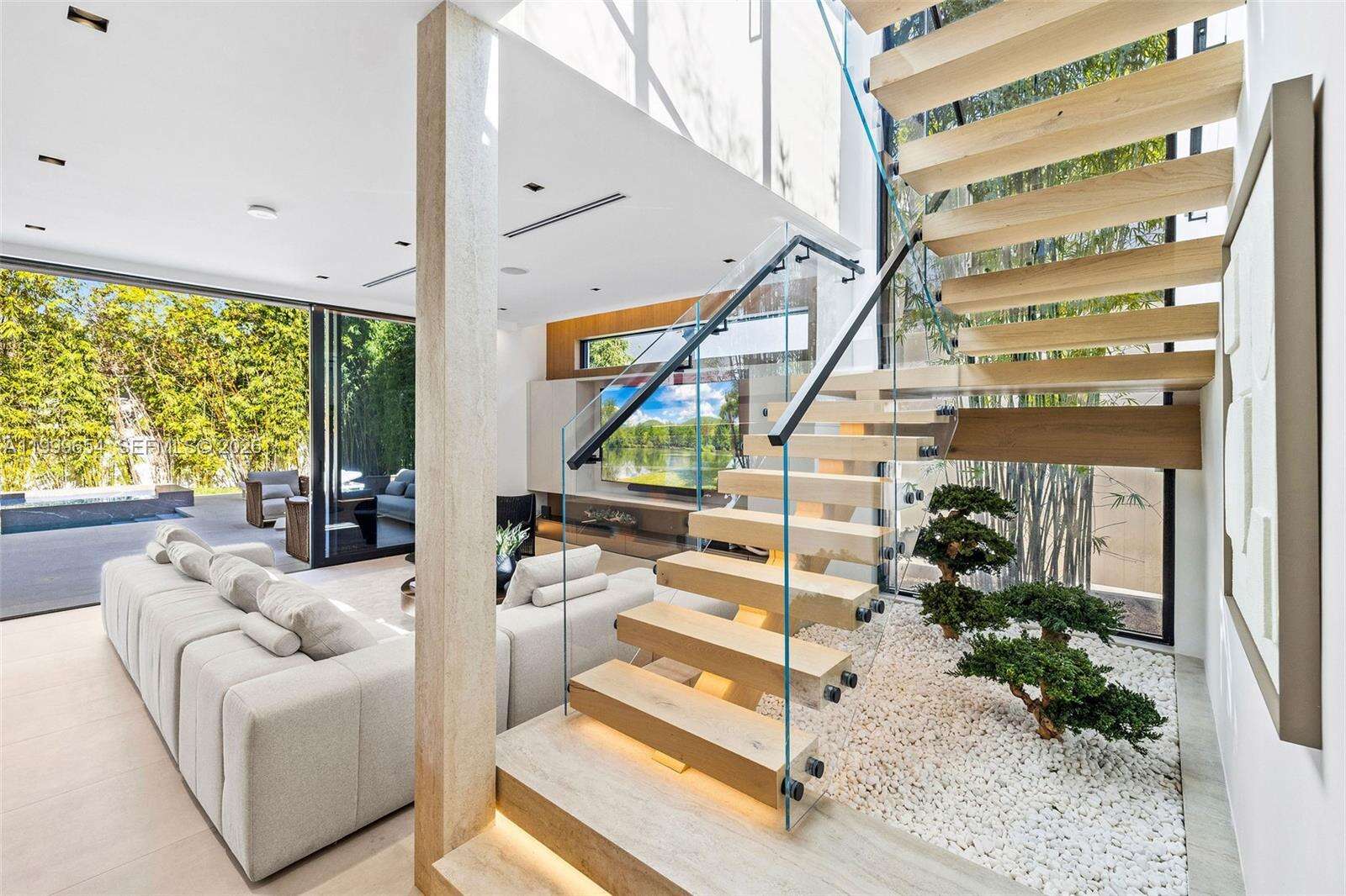 325 63rd St, Miami Beach, FL 33141 | Picture 35