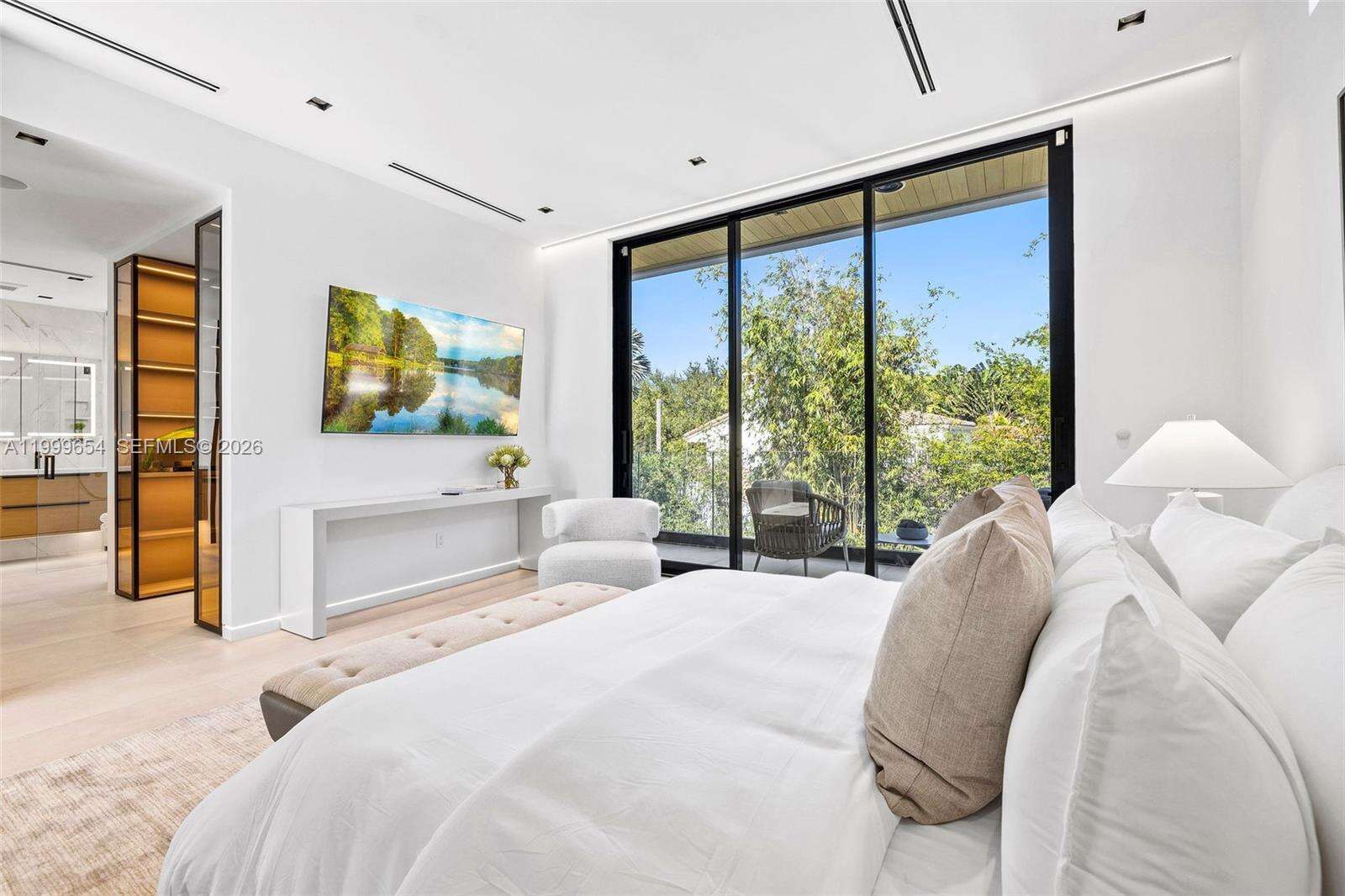 325 63rd St, Miami Beach, FL 33141 | Picture 37