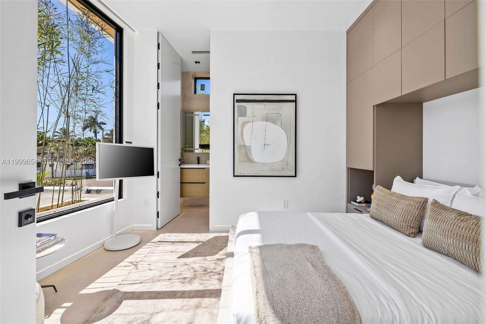 325 63rd St, Miami Beach, FL 33141 | Picture 47