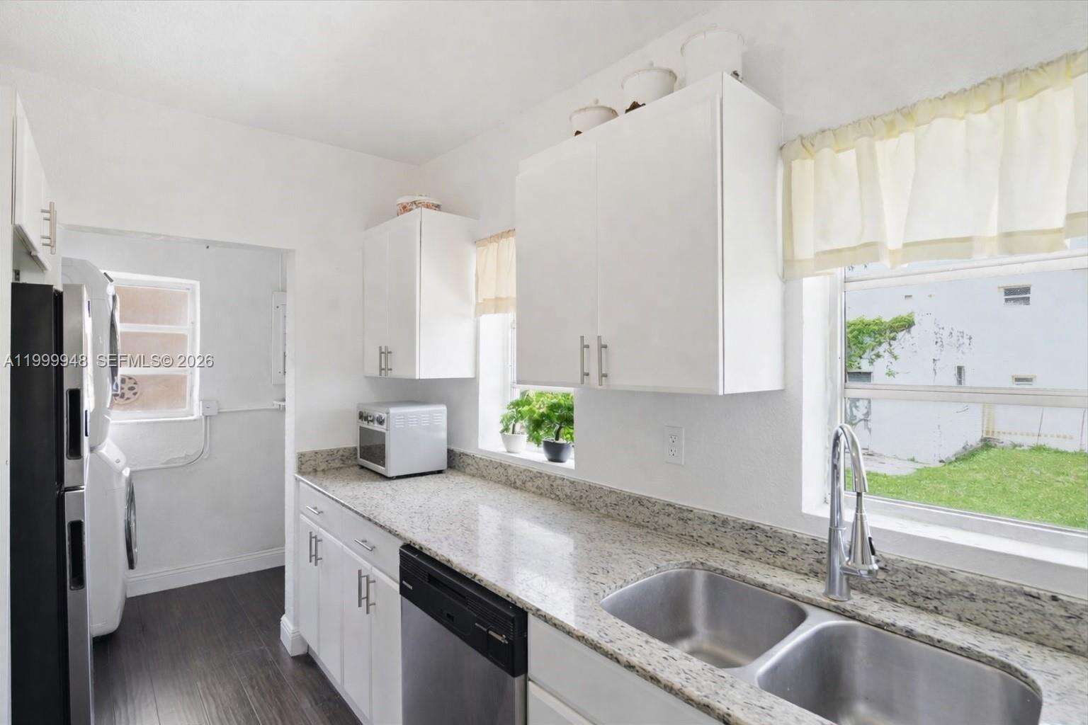 3645 25th Ter, Miami, FL 33133 | Picture 11