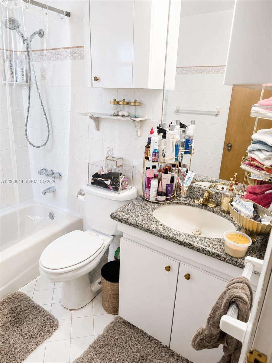 8771 15th Ct, Pembroke Pines, FL 33024 - For Sale photo 14