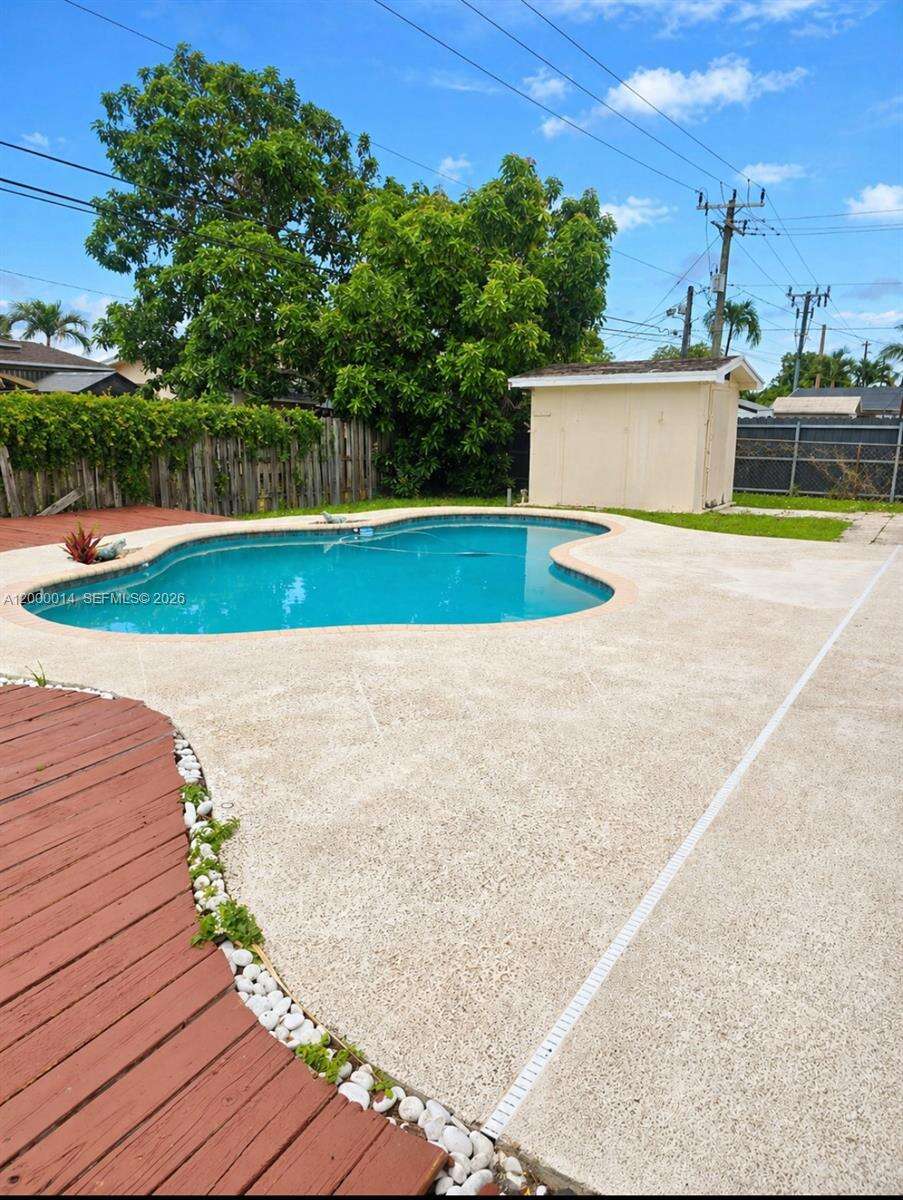 8771 15th Ct, Pembroke Pines, FL 33024 - For Sale photo 18