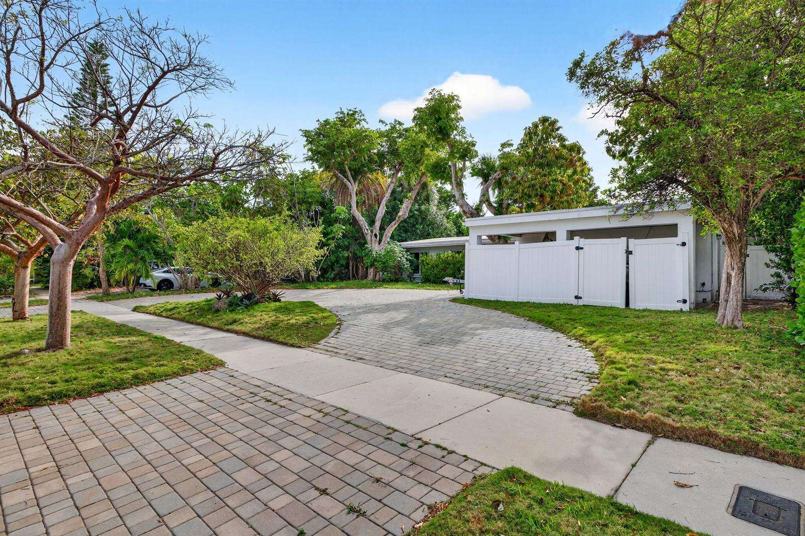 1935 25th, Fort Lauderdale, FL 33316 - For Sale photo 6