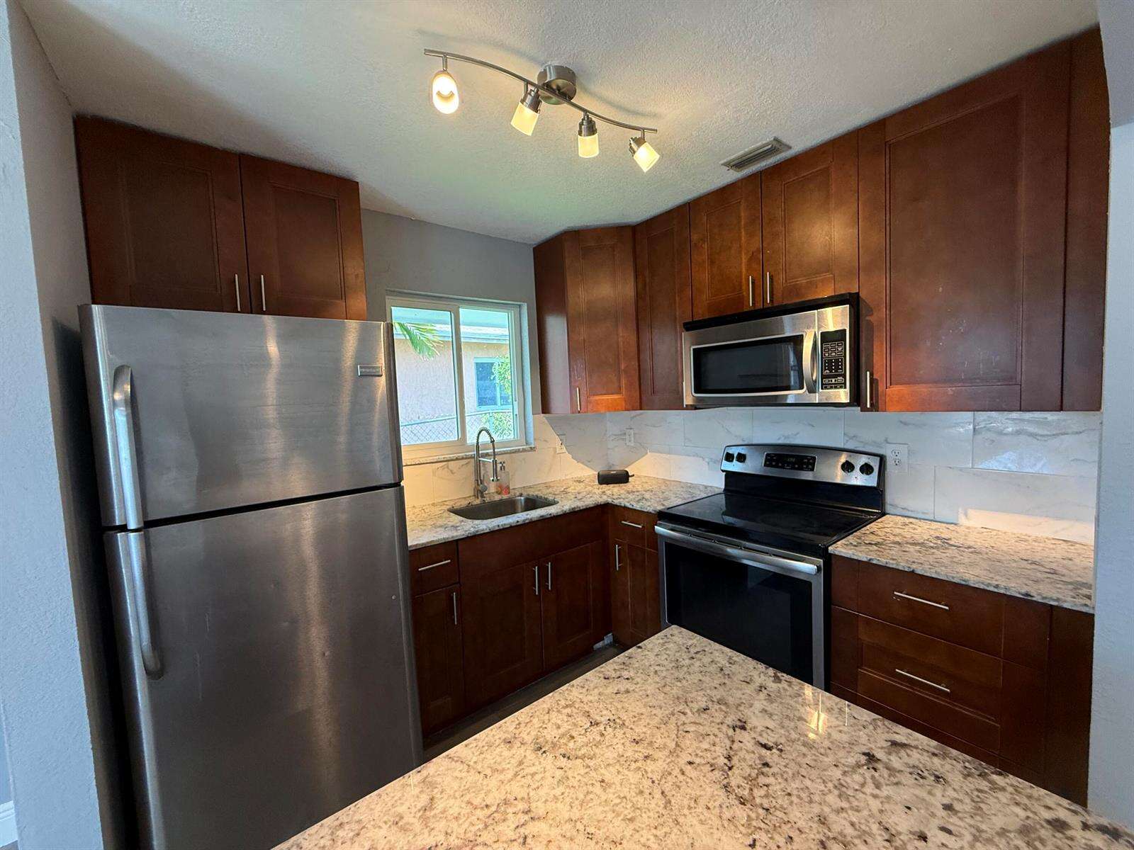 5441 18th, West Park, FL 33023 - For Sale photo 8