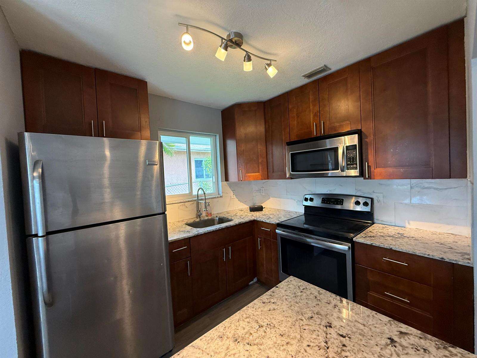 5441 18th, West Park, FL 33023 - For Sale photo 9