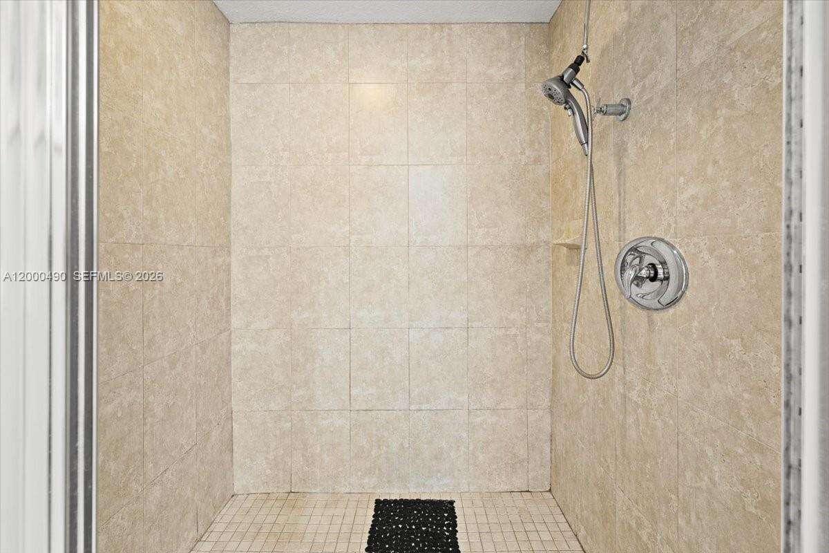 600 67th Ave, Pembroke Pines, FL 33023 - For Sale photo 13