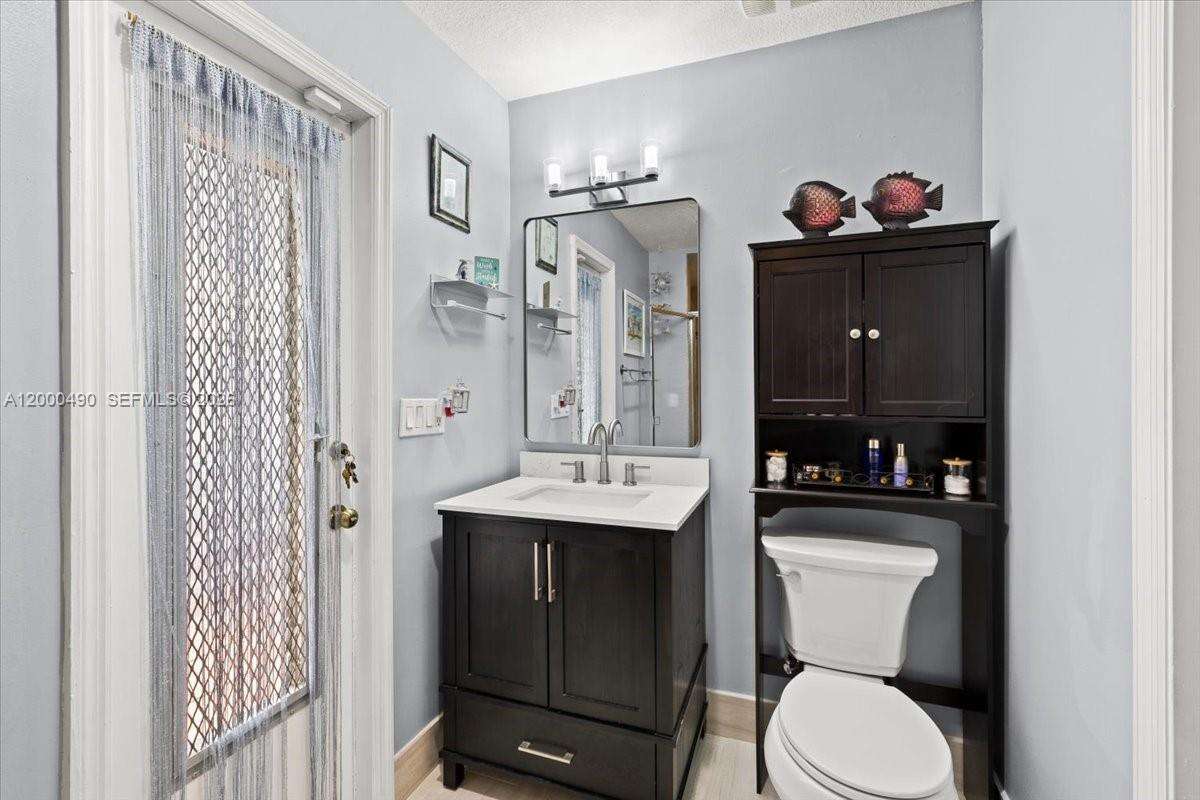 600 67th Ave, Pembroke Pines, FL 33023 - For Sale photo 14