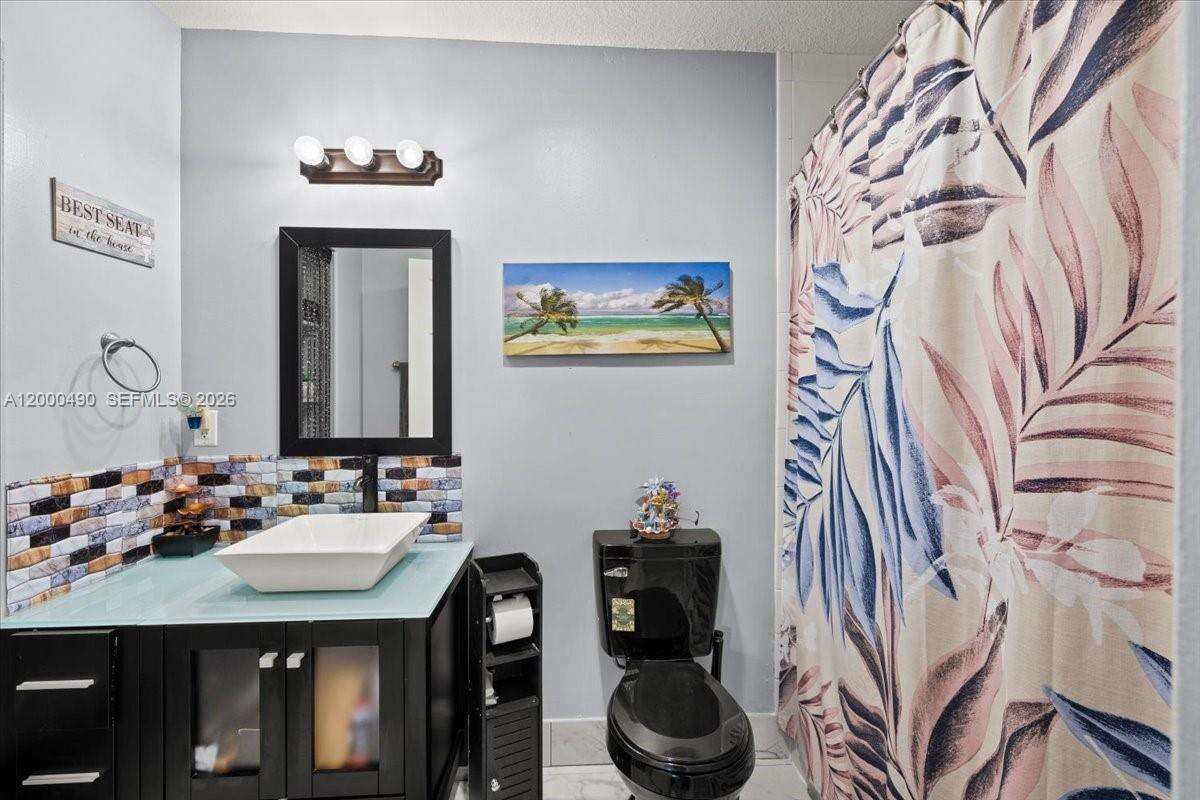600 67th Ave, Pembroke Pines, FL 33023 - For Sale photo 17