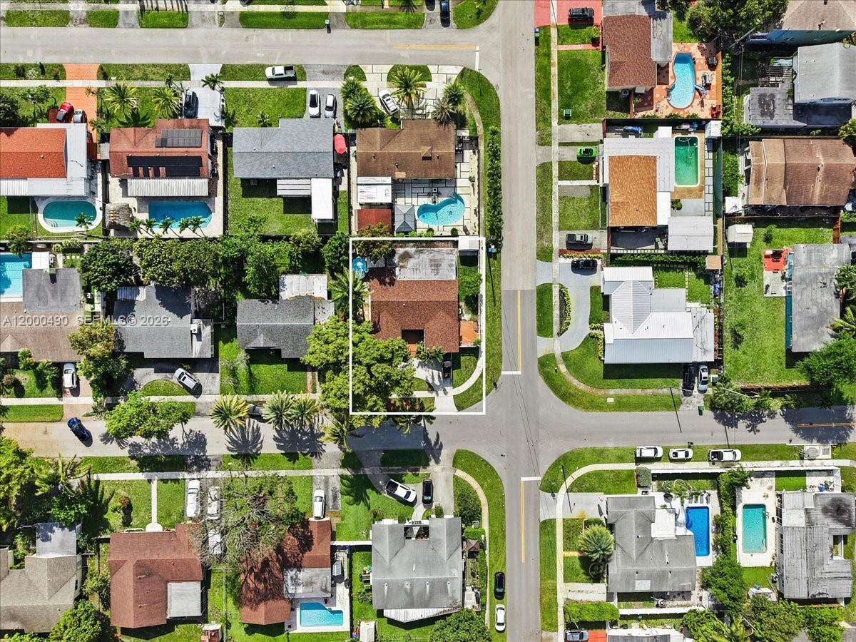600 67th Ave, Pembroke Pines, FL 33023 - For Sale photo 25