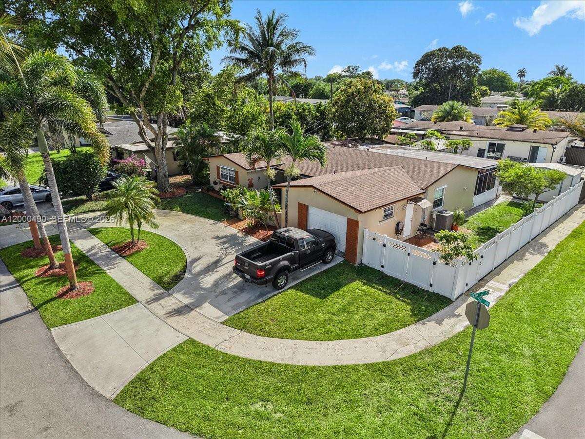 600 67th Ave, Pembroke Pines, FL 33023 - For Sale photo 27
