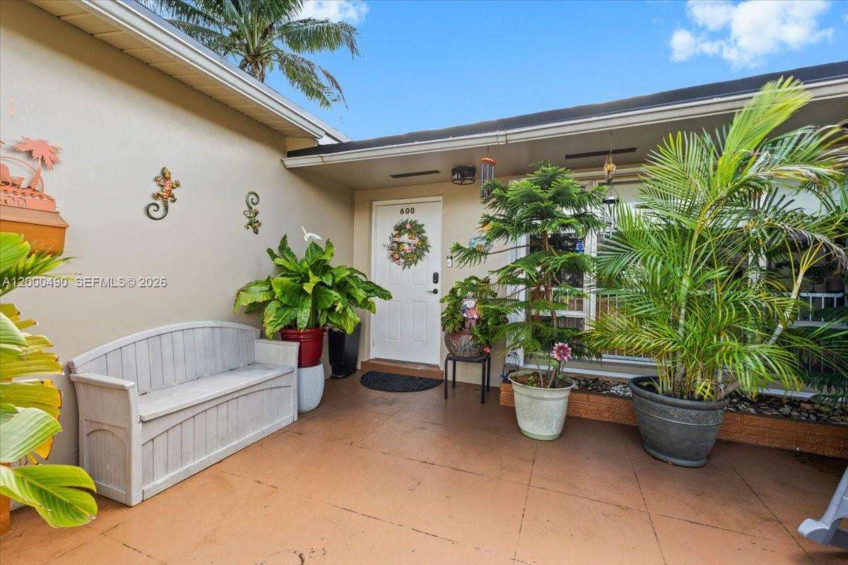 600 67th Ave, Pembroke Pines, FL 33023 - For Sale photo 4