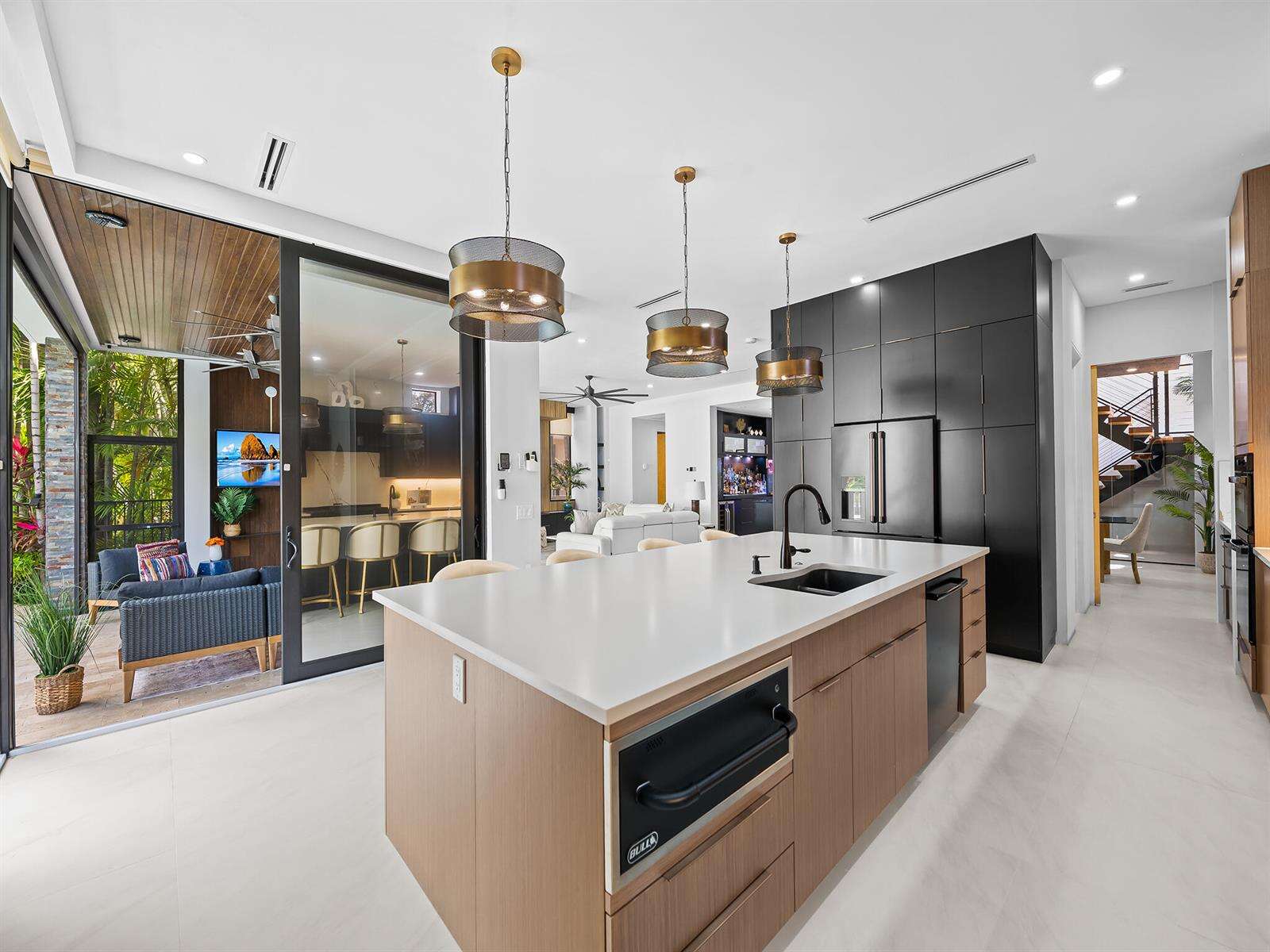 609 Poinciana, Fort Lauderdale, FL 33301 - For Sale photo 1