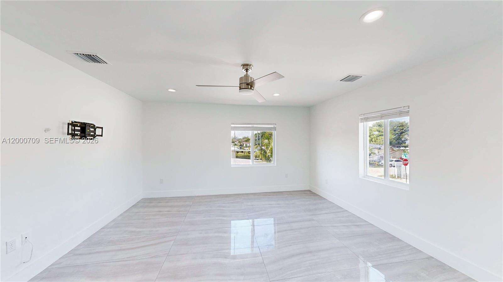 1886 68th St, Miami, FL 33147 - For Sale photo 25