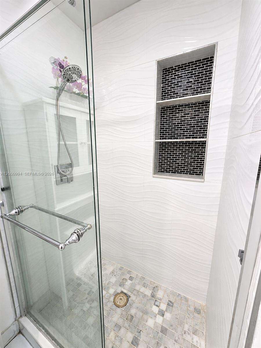120 56th Ave, Hollywood, FL 33023 - For Sale photo 17