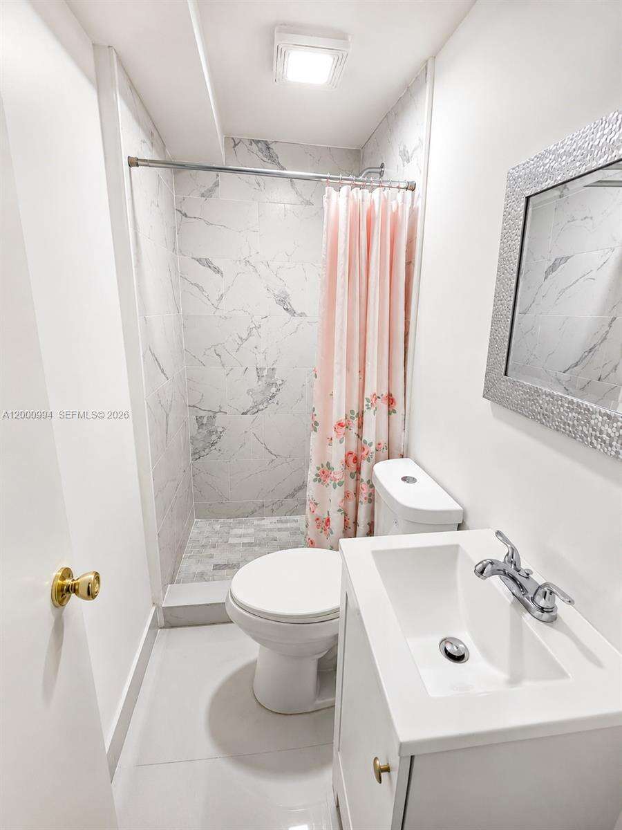 120 56th Ave, Hollywood, FL 33023 - For Sale photo 22
