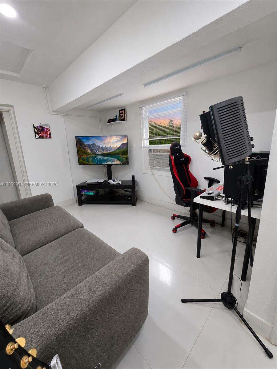 120 56th Ave, Hollywood, FL 33023 - For Sale photo 25