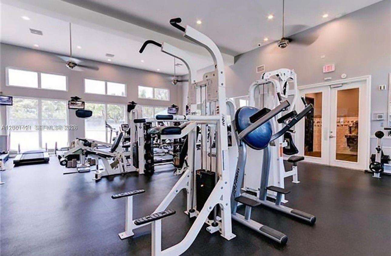 1125 Butternut Ln, Hollywood, FL 33019 | Picture 30