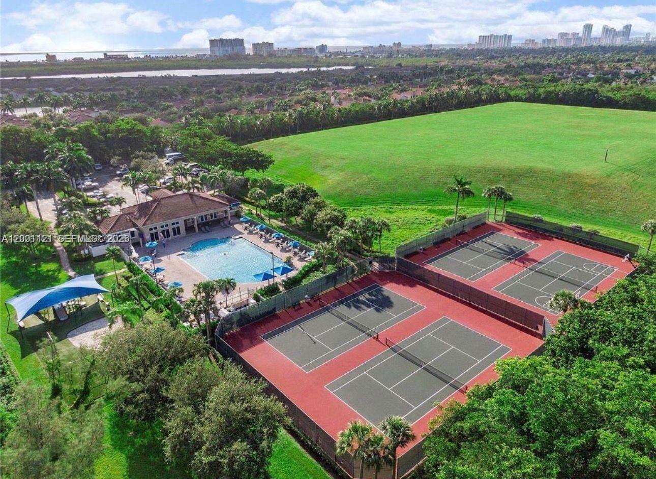 1125 Butternut Ln, Hollywood, FL 33019 | Picture 32