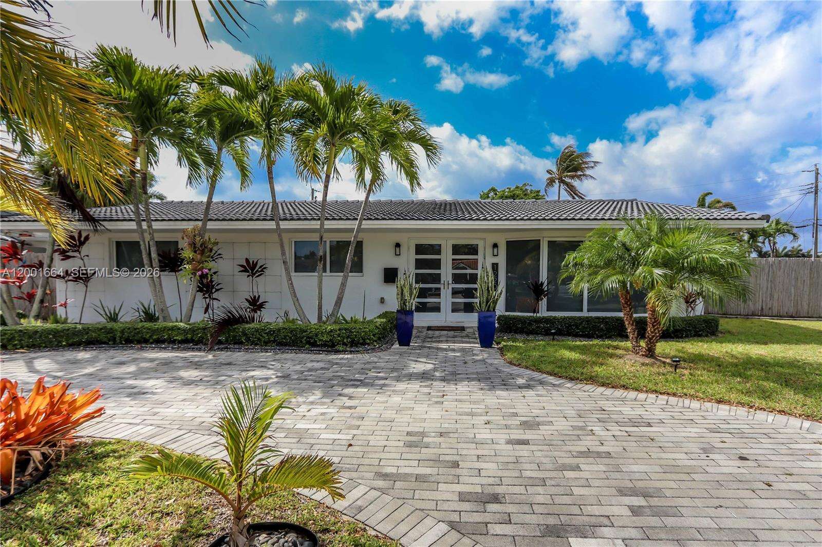 1220 Azalea Cres, Hollywood, FL 33019 | Picture 1