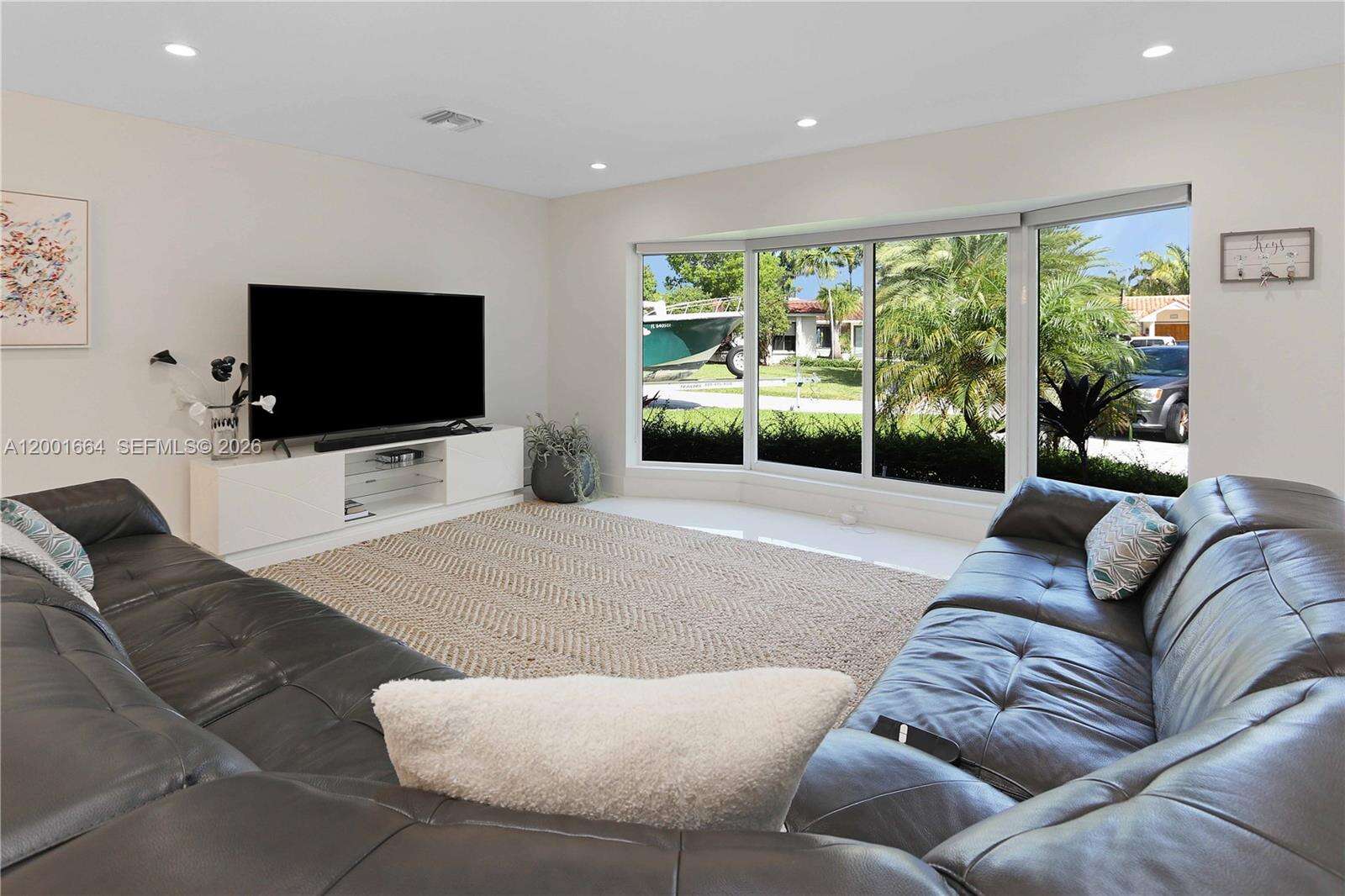 1220 Azalea Cres, Hollywood, FL 33019 | Picture 11