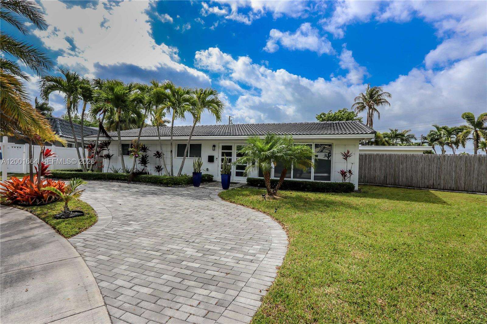 1220 Azalea Cres, Hollywood, FL 33019 | Picture 47