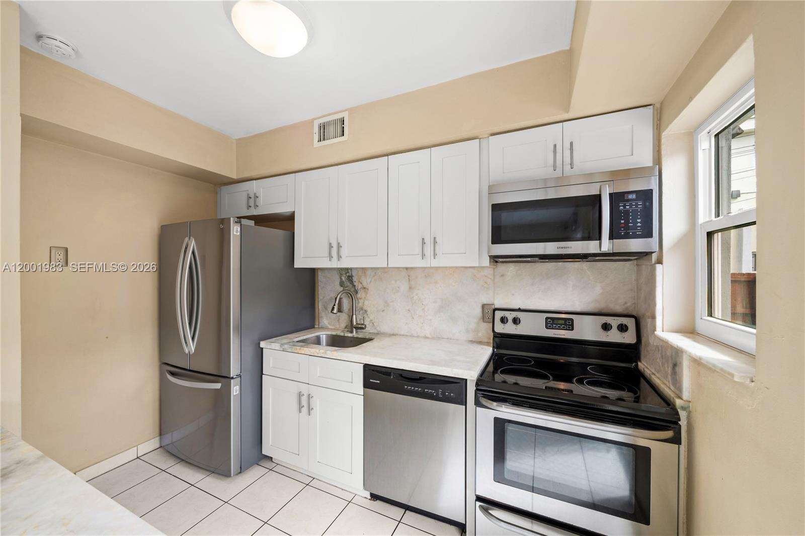 2010 Calais Dr, Miami Beach, FL 33141 | Picture 7