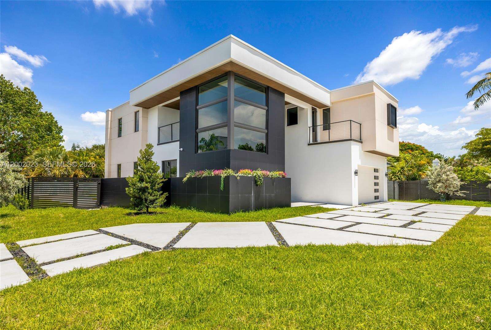 750 16th Ave, Fort Lauderdale, FL 33304 | Picture 1