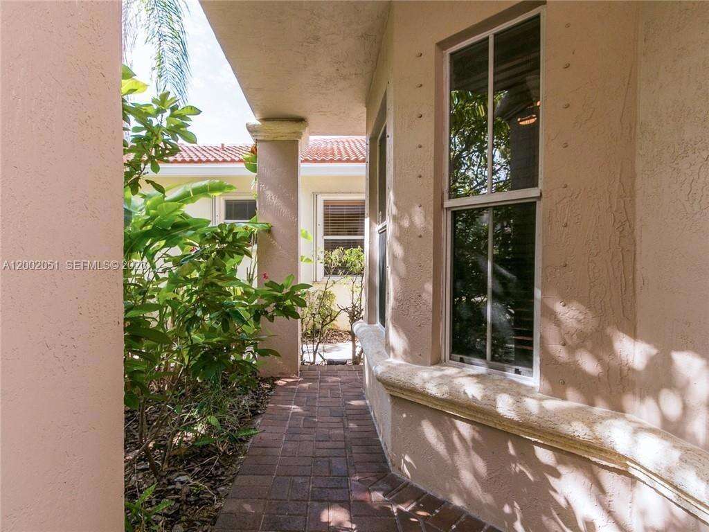 1590 Seagrape Way, Hollywood, FL 33019 | Picture 13