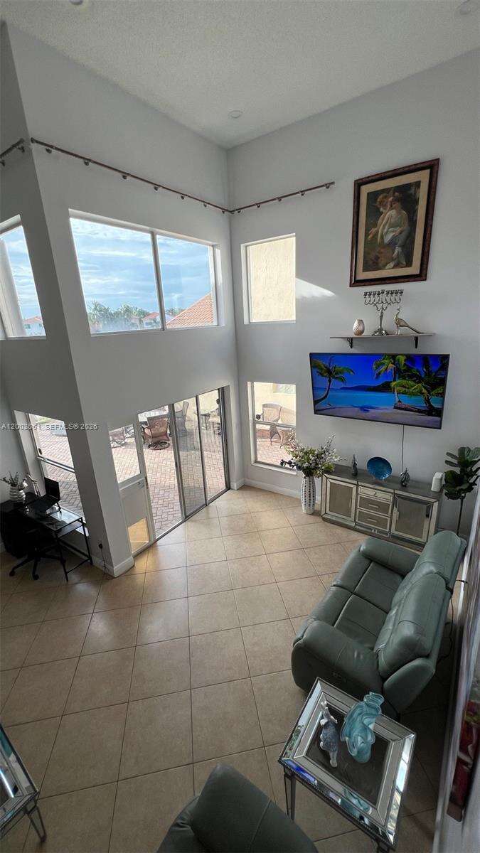 1590 Seagrape Way, Hollywood, FL 33019 | Picture 17