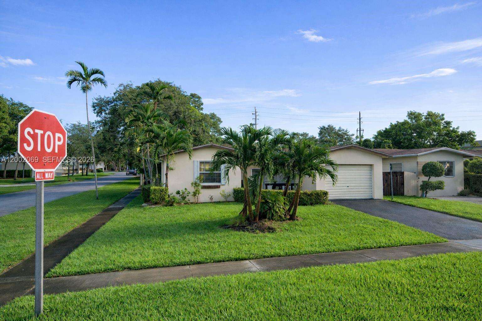 4323 Harrison St, Hollywood, FL 33021 | Picture 2