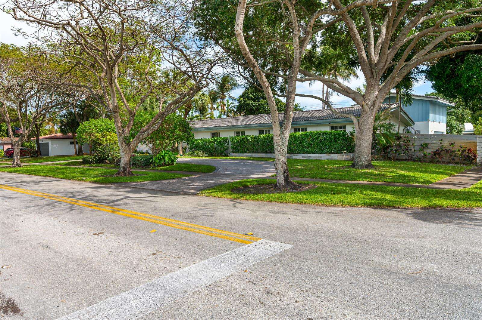 4734 Jefferson, Hollywood, FL 33021 - For Sale photo 2