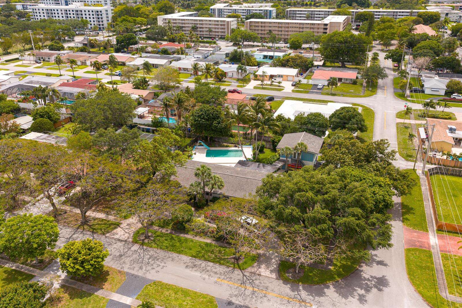4734 Jefferson, Hollywood, FL 33021 - For Sale photo 3