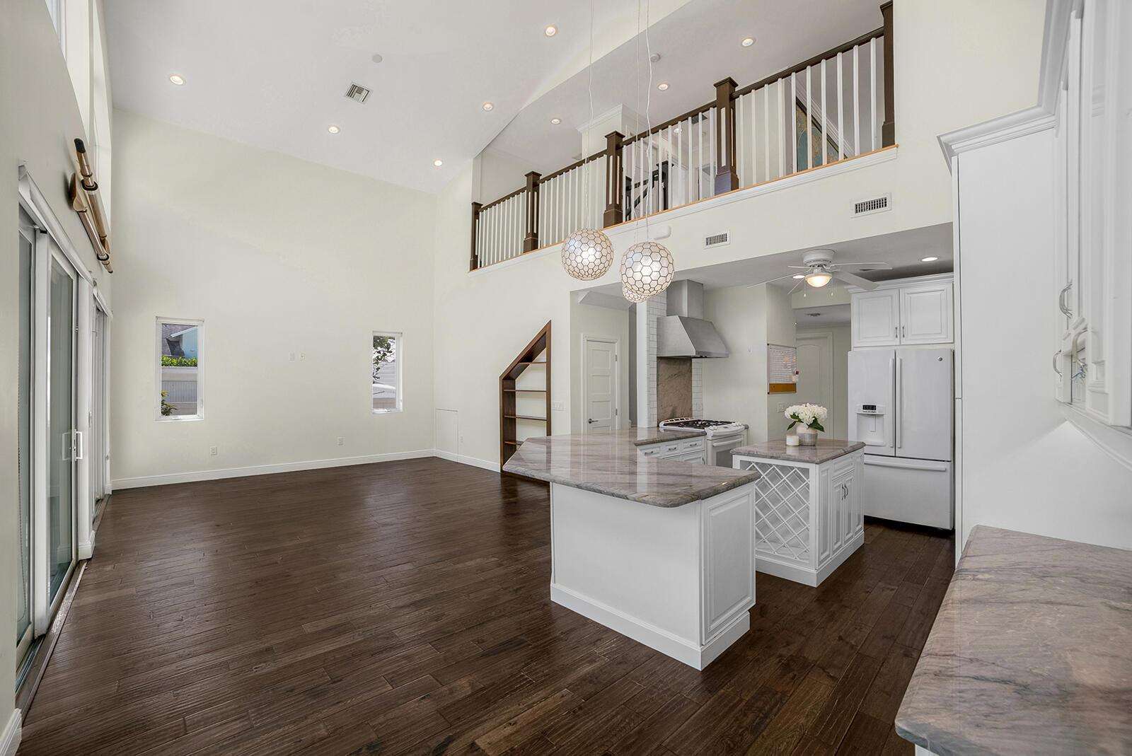 216 10th, Fort Lauderdale, FL 33316 - For Sale photo 6