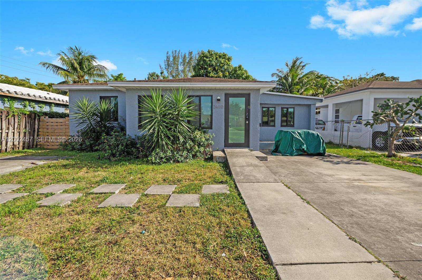 2410 Jackson St, Hollywood, FL 33020 | Picture 1