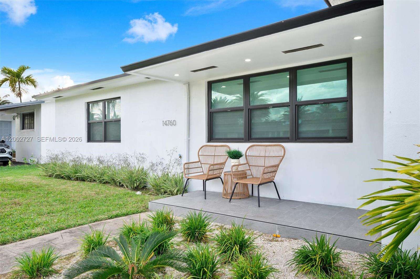 14760 Spur Dr, Miami, FL 33161 - For Sale photo 2