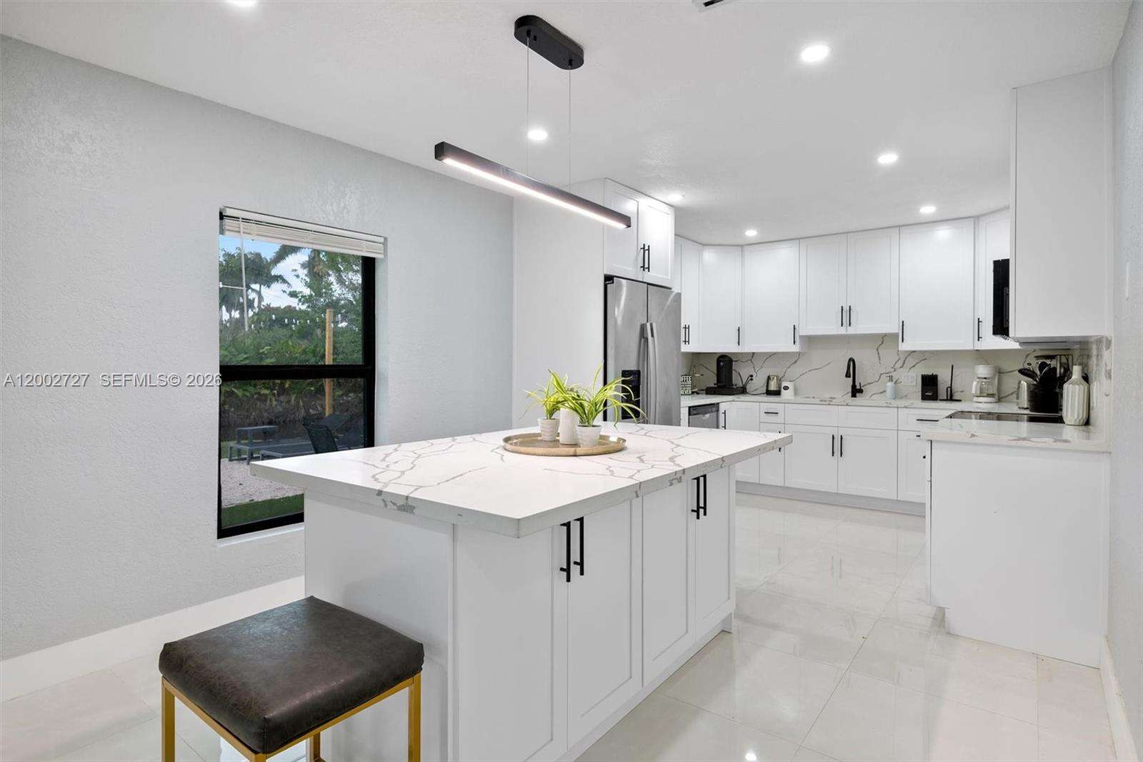 14760 Spur Dr, Miami, FL 33161 - For Sale photo 12