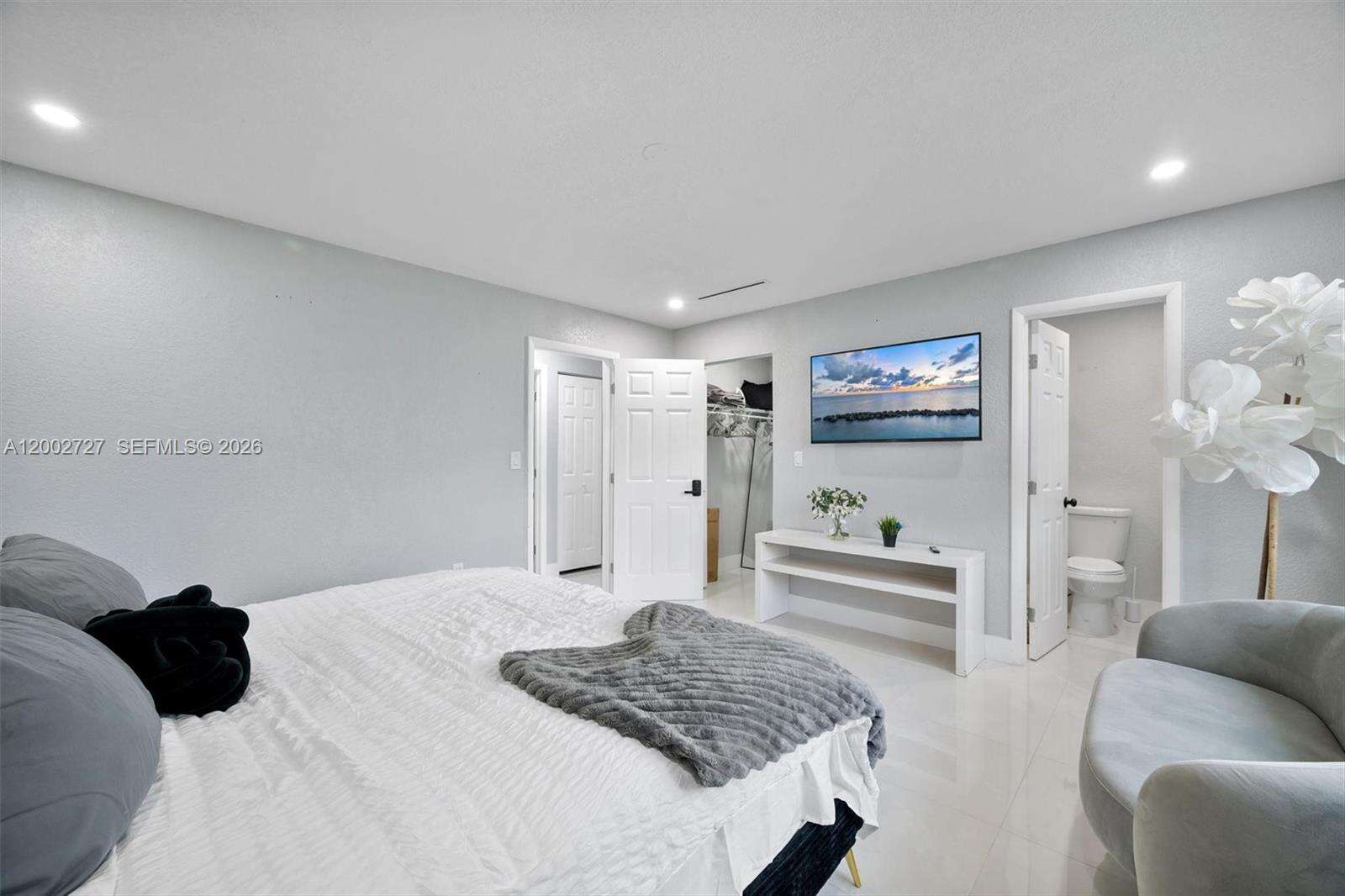 14760 Spur Dr, Miami, FL 33161 - For Sale photo 18