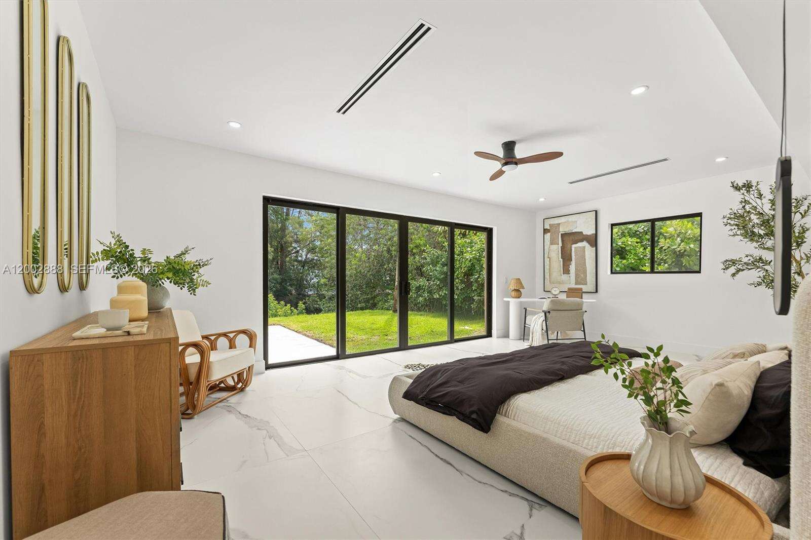 19731 24th Ave, Miami, FL 33180 | Picture 15