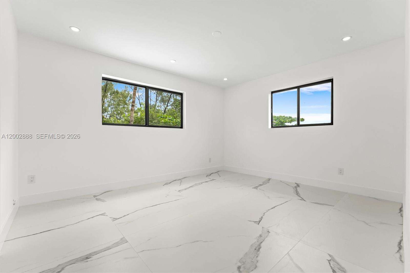 19731 24th Ave, Miami, FL 33180 | Picture 24