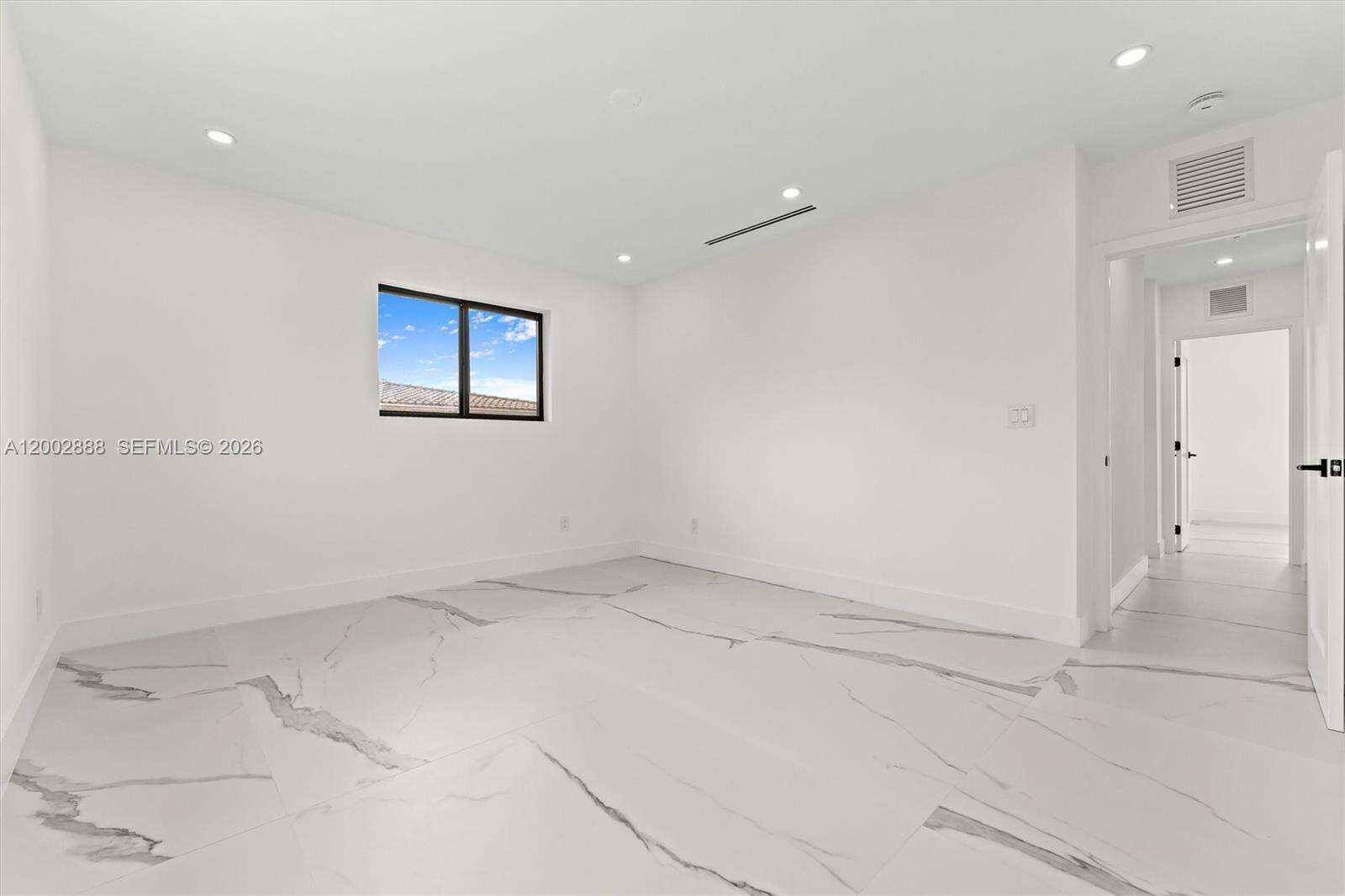 19731 24th Ave, Miami, FL 33180 | Picture 26