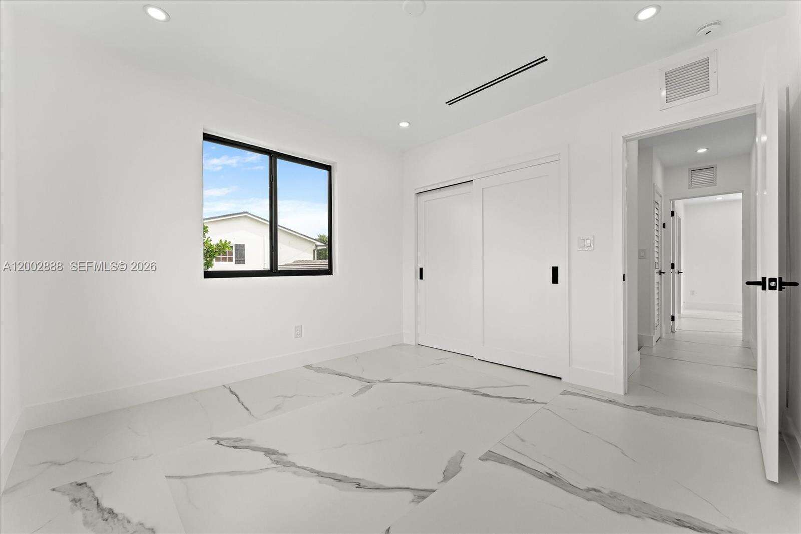 19731 24th Ave, Miami, FL 33180 | Picture 30