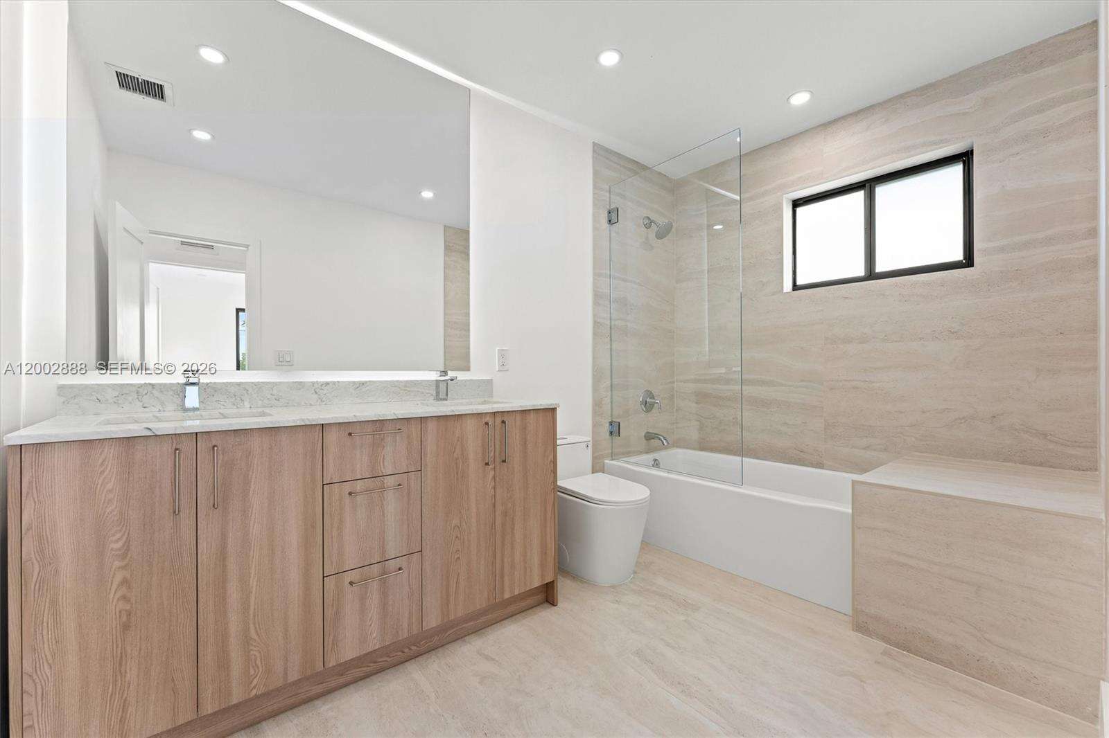 19731 24th Ave, Miami, FL 33180 | Picture 31