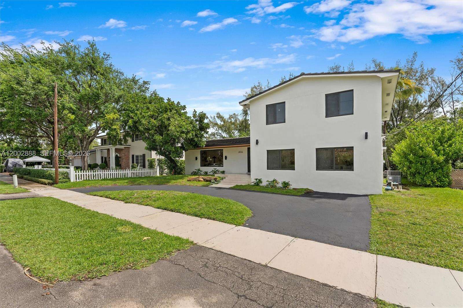 19731 24th Ave, Miami, FL 33180 | Picture 36