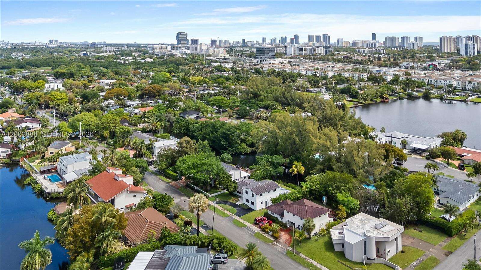 19731 24th Ave, Miami, FL 33180 | Picture 45